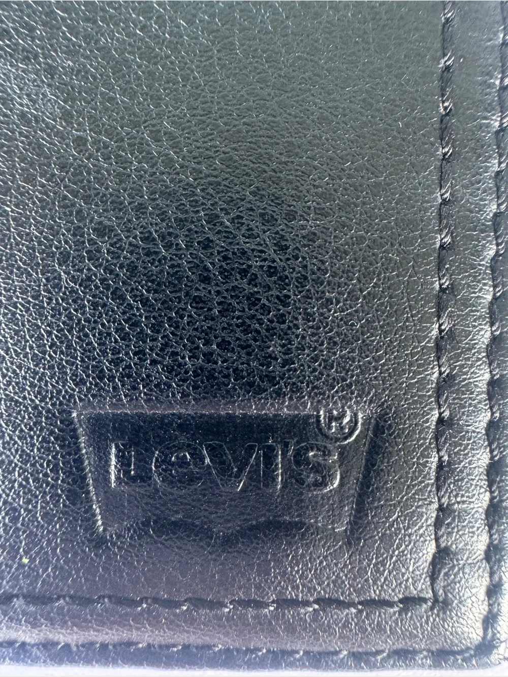 Men’s Levi’s Black Leather Trifold Wallet